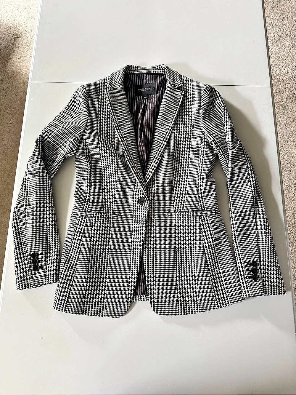Banana Republic Long and Lean Blazer Houndstooth Black & White Size 0